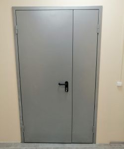 Рентгенозащитная полуторная дверь RAL 9006 с эквивалентом 1.5 Pb